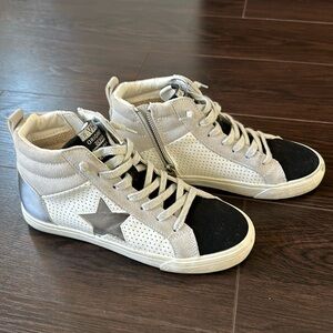 EUC Vintage Havana high top sneakers